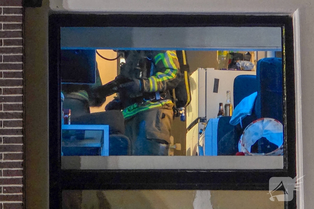 Brandweer onderzoekt incident in woning