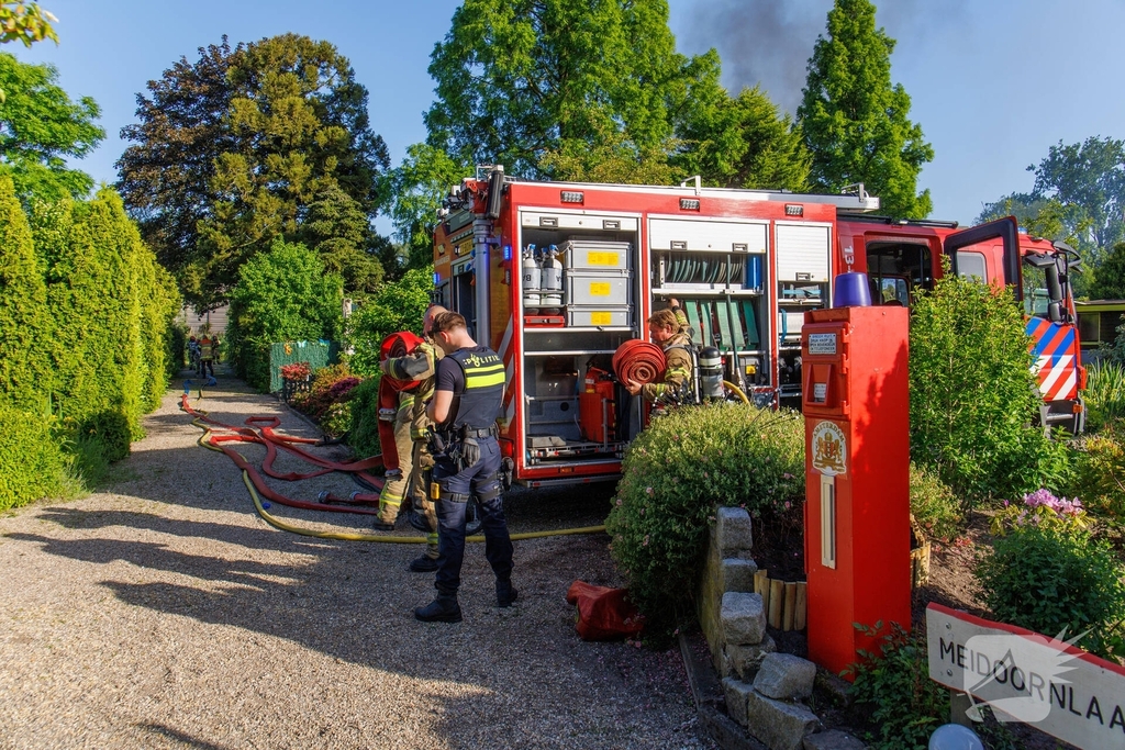 Buitenbrand verwoest huisje op recreatiepark