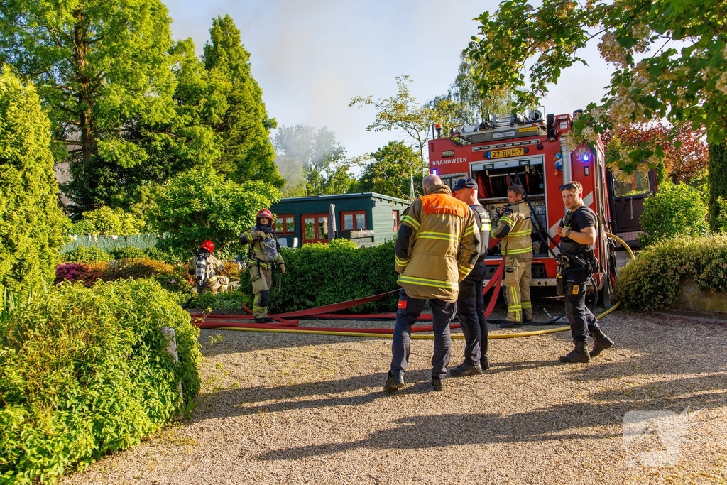 Buitenbrand verwoest huisje op recreatiepark