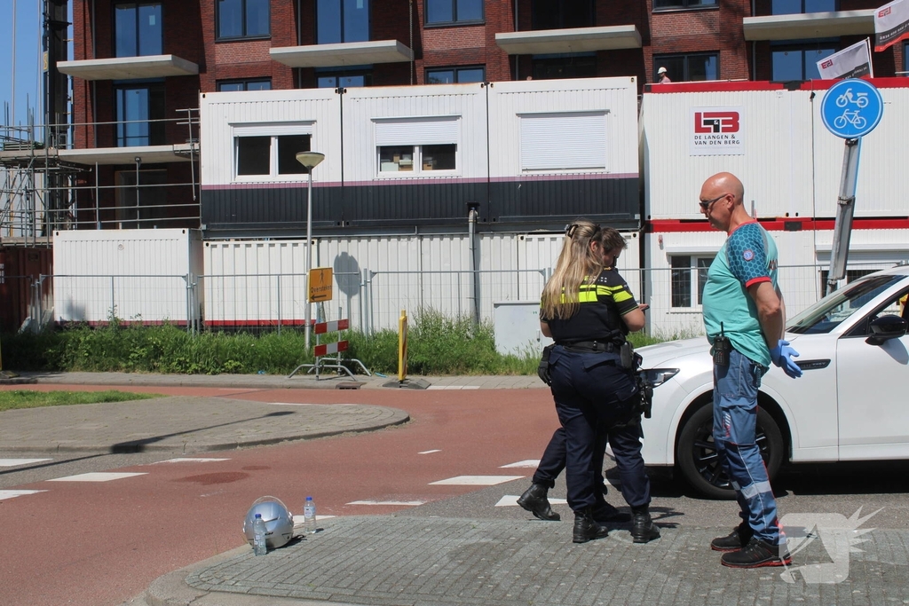 Scooterrijder gewond bij aanrijding op rotonde