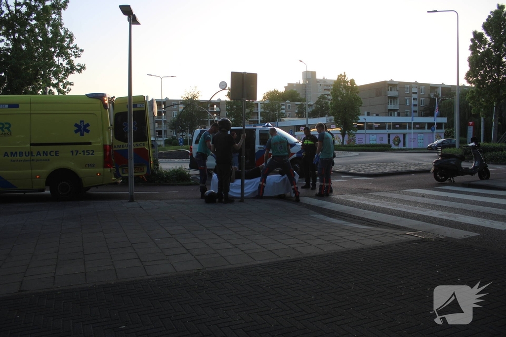 Weer ongeluk op meest beruchte rotonde spijkenisse
