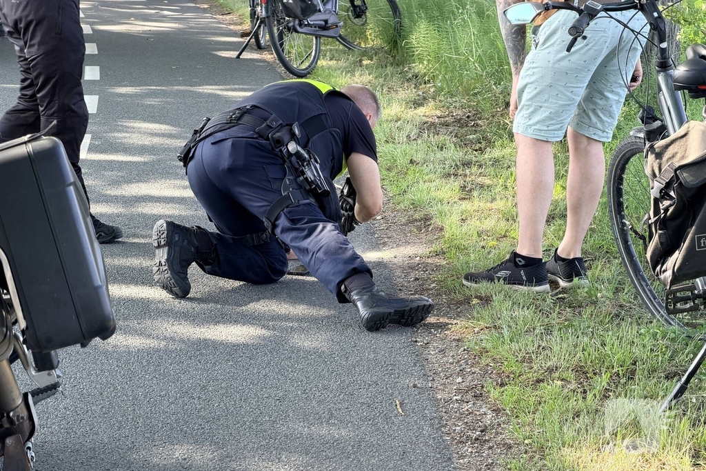 Fietser zwaargewond bij aanrijding met tractor