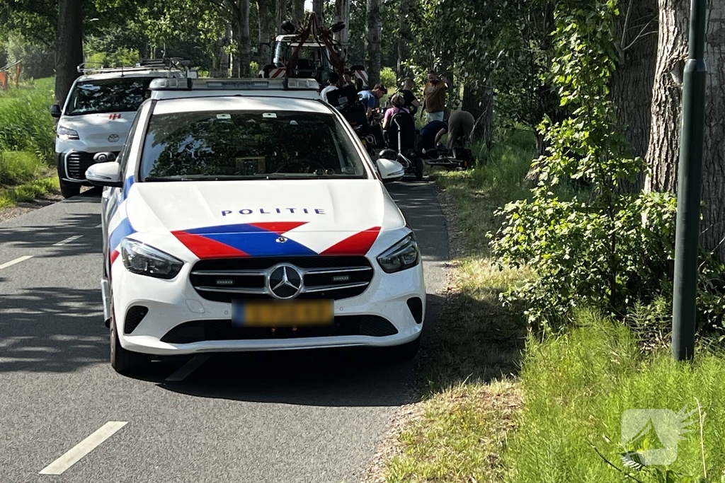 Fietser zwaargewond bij aanrijding met tractor