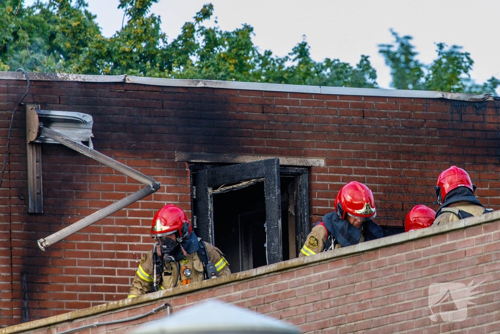 Woningbrand op bovenverdieping geblust