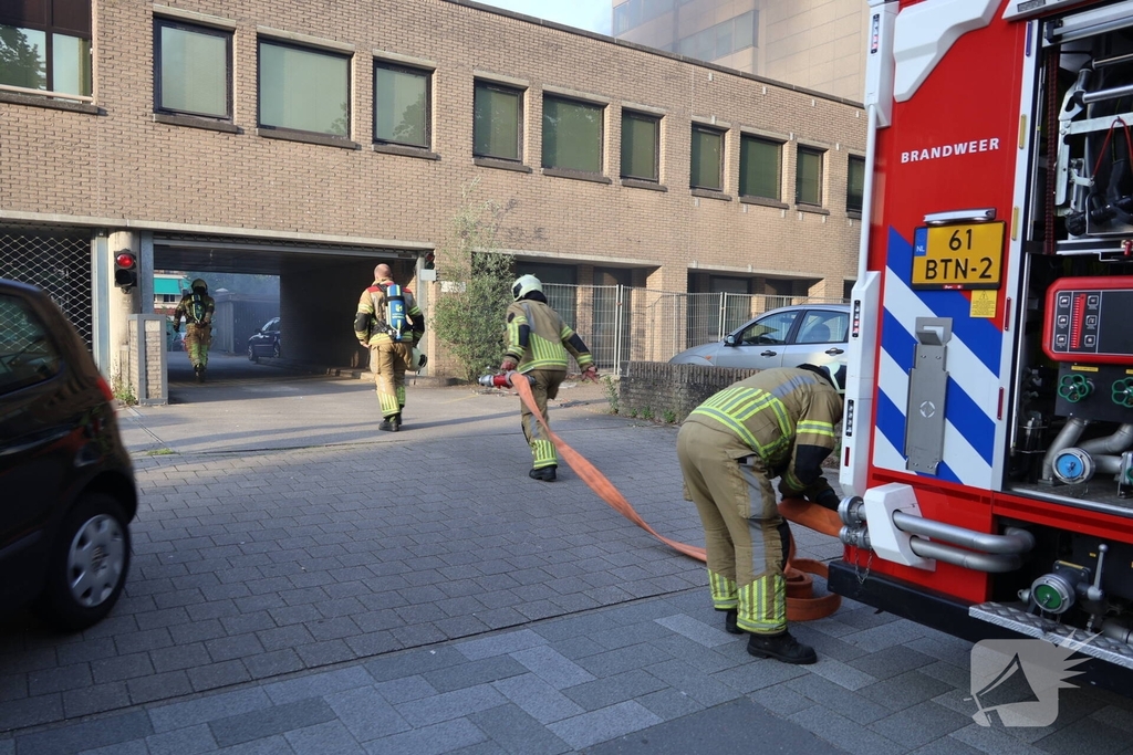Fietsenhok gaat volledig in vlammen op