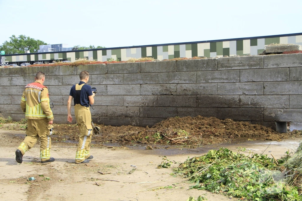 Buitenbrand veroorzaakt door hooibroei