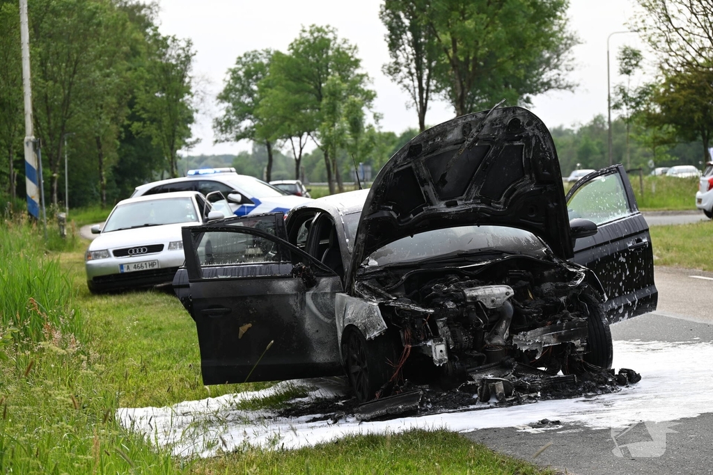Motorcompartiment verwoest door brand
