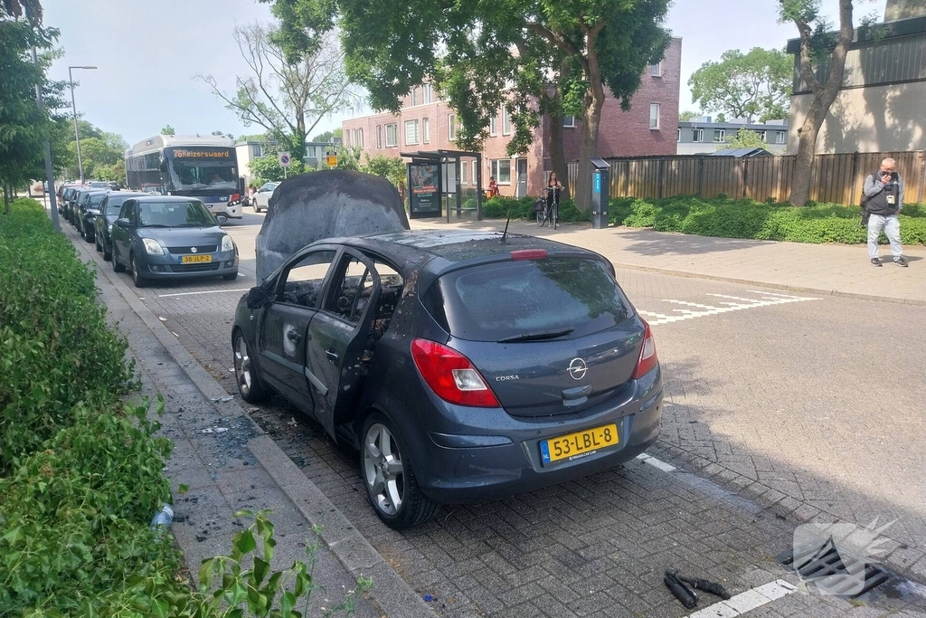 Auto loopt flinke schade op door brand