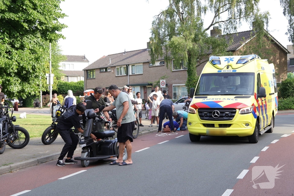 Vrouw gewond na val met scootmobiel