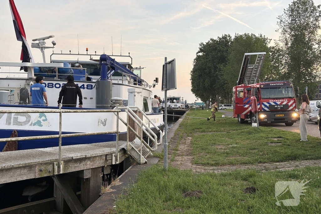 Brand op boot snel geblust