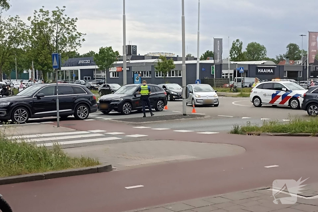 Automobilist rijdt fietser aan