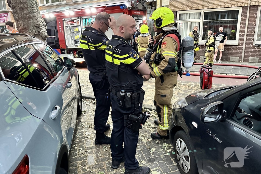 Brandweer ingezet voor brand in portiek