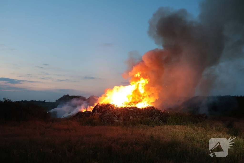 Forse buitenbrand in Amersfoort