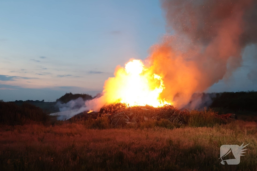 Forse buitenbrand in Amersfoort