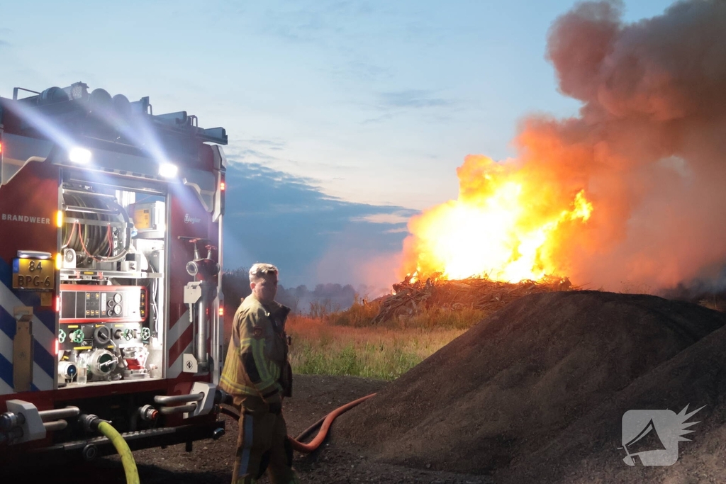 Forse buitenbrand in Amersfoort