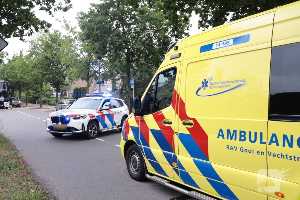 Ongeval met motorscooter en auto leidt tot doorrijden