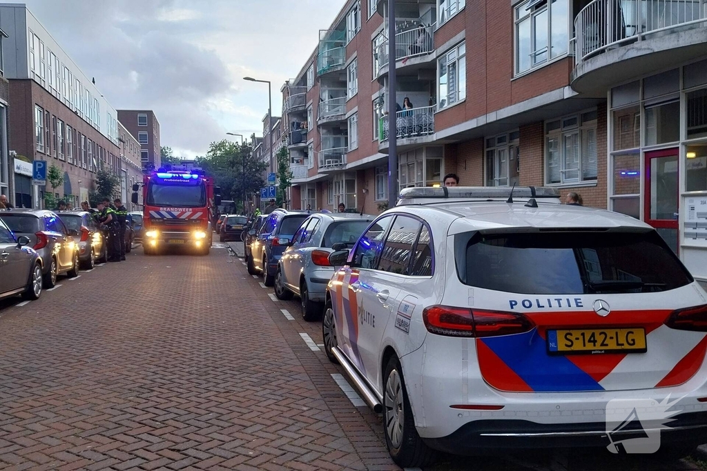 Gebouwbrand veroorzaakt sterke rooklucht