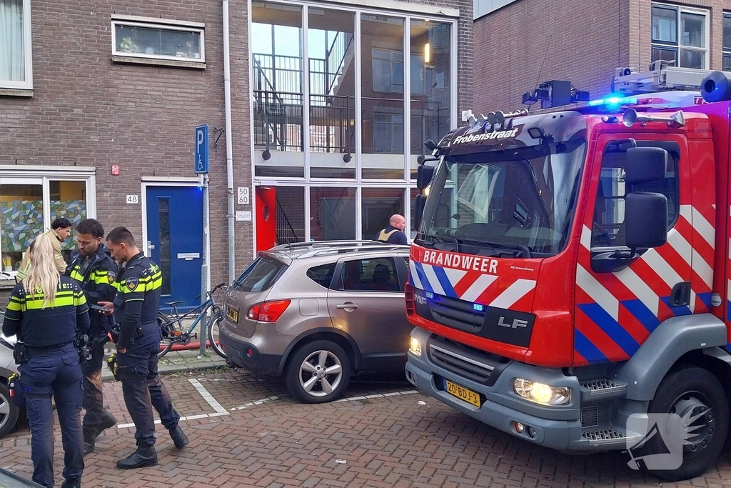 Gebouwbrand veroorzaakt sterke rooklucht