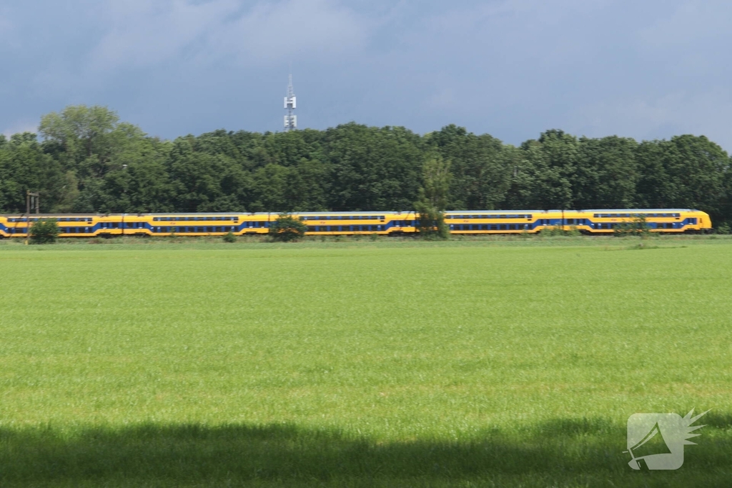 Treinverkeer stilgelegd na aanrijding