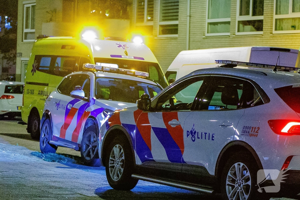 Lichtgewonde bij steekincident in woonwijk