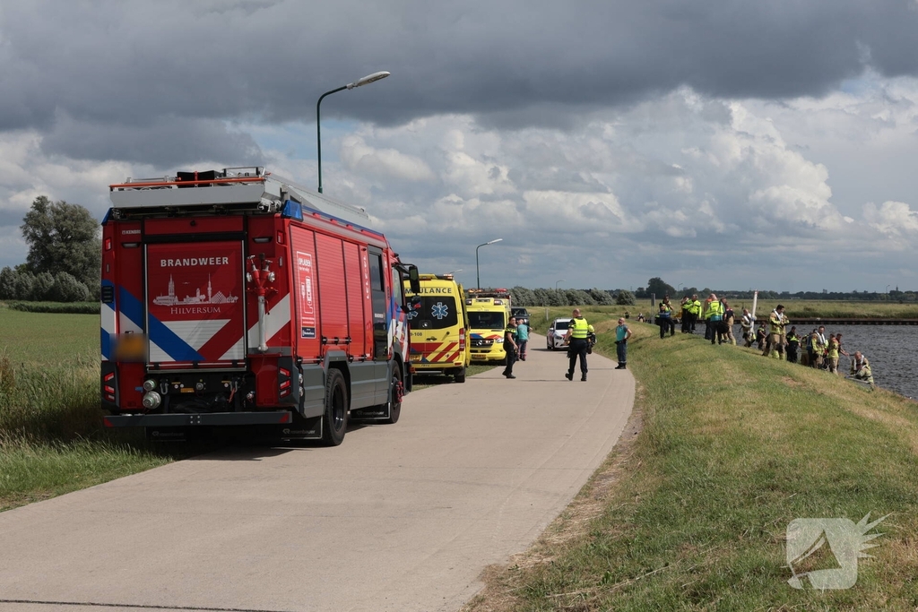 Traumahelikopter ingezet voor persoon te water