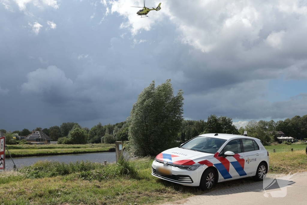 Traumahelikopter ingezet voor persoon te water