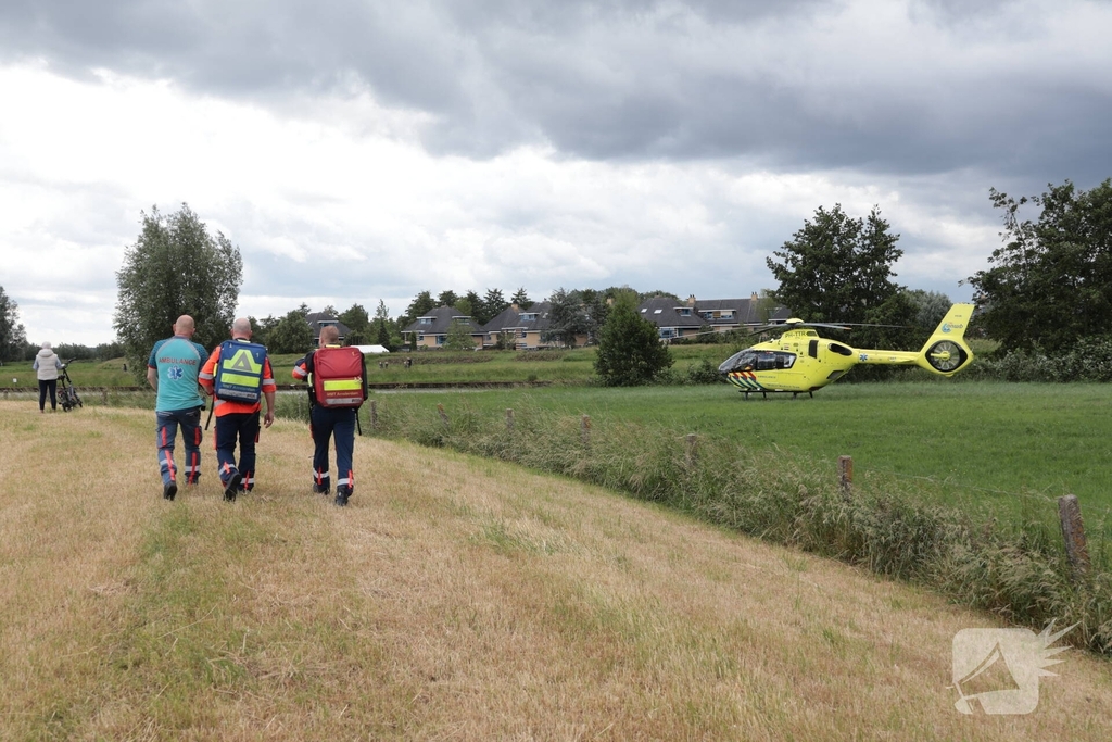 Traumahelikopter ingezet voor persoon te water