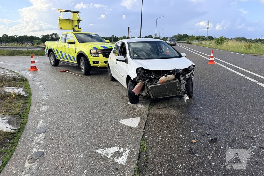 Aanrijding op afrit zonder gewonden