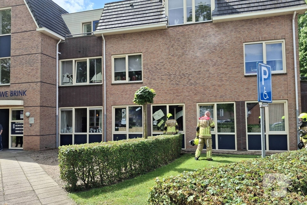 Brand in prullenbak geblust