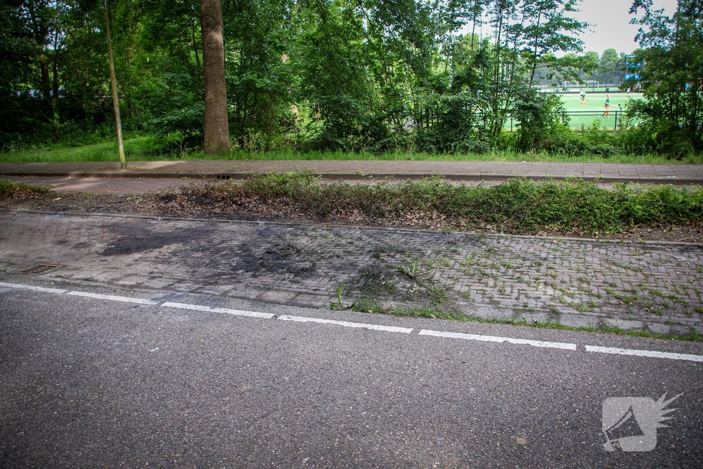 Meerdere autobranden zorgen voor onveilig gevoel, politie doet onderzoek