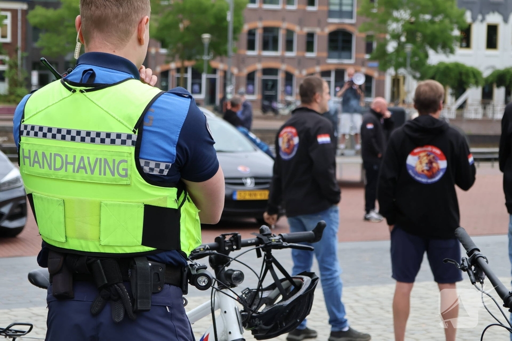 Demonstratie trekt veel aandacht