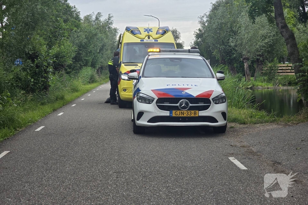 Dronken man springt voor bus en word gevonden na zoekactie