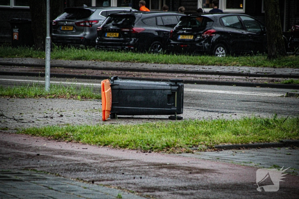 Krachtige windvlaag veroorzaakt overlast