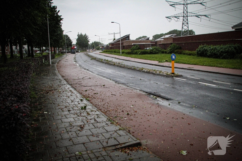 Krachtige windvlaag veroorzaakt overlast