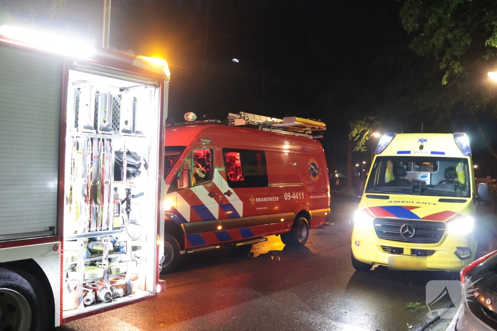 Hulpdiensten zoeken naar persoon te water