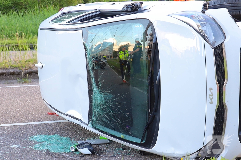 Bestuurder gewond bij eenzijdig ongeval