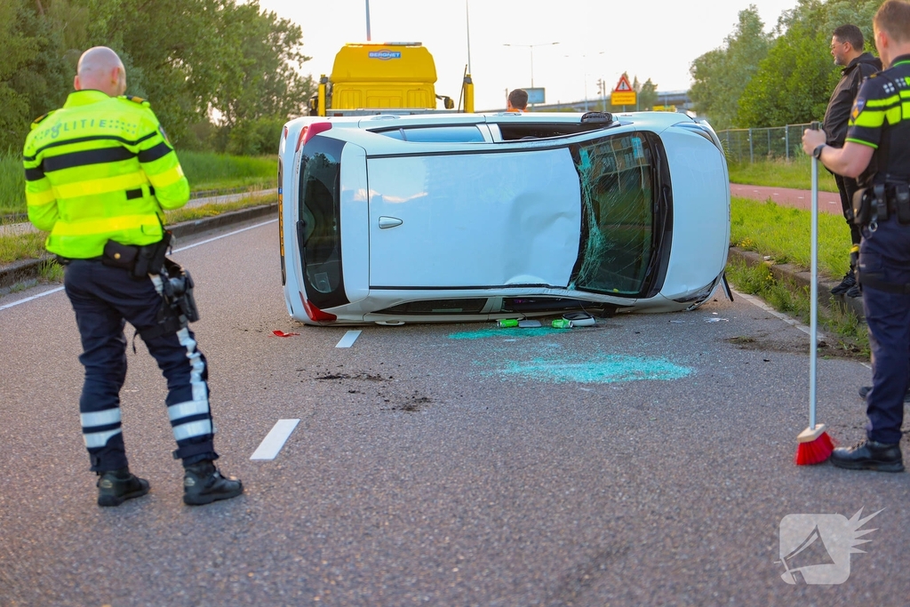 Bestuurder gewond bij eenzijdig ongeval