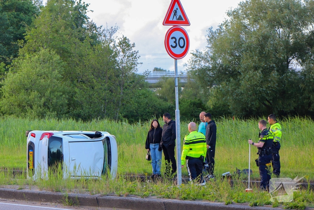 Bestuurder gewond bij eenzijdig ongeval