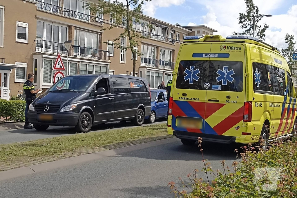 Vier auto's betrokken bij kop-staartbotsing