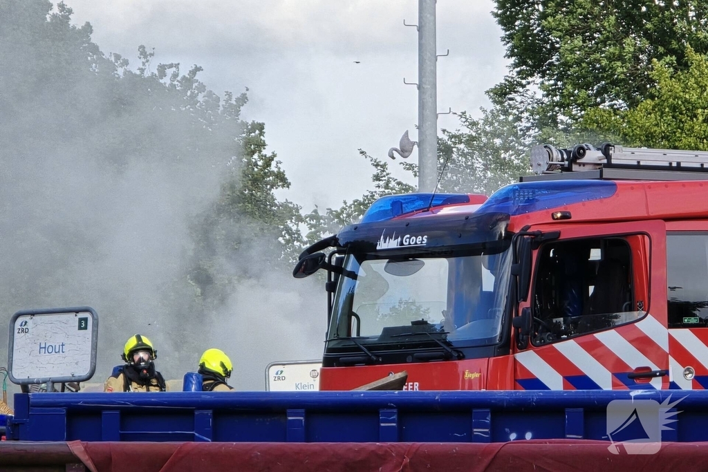 Brand in container bij milieustraat