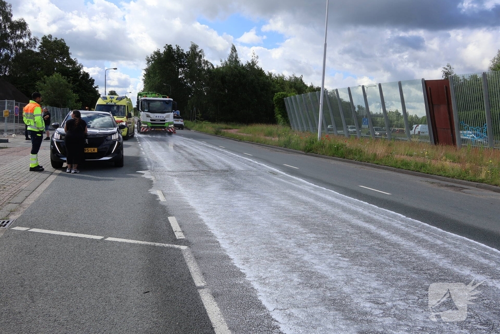 Botsing tussen auto en brommobiel