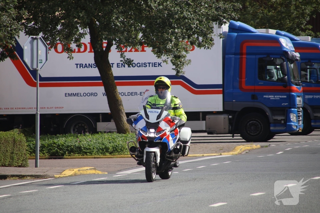 Motorrijder aangereden door vrachtwagen