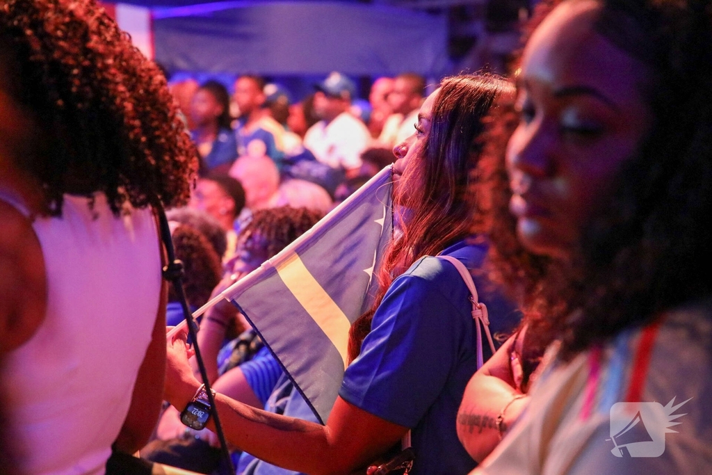 Massale drukte bij WK duel Curaçao op grote schermen