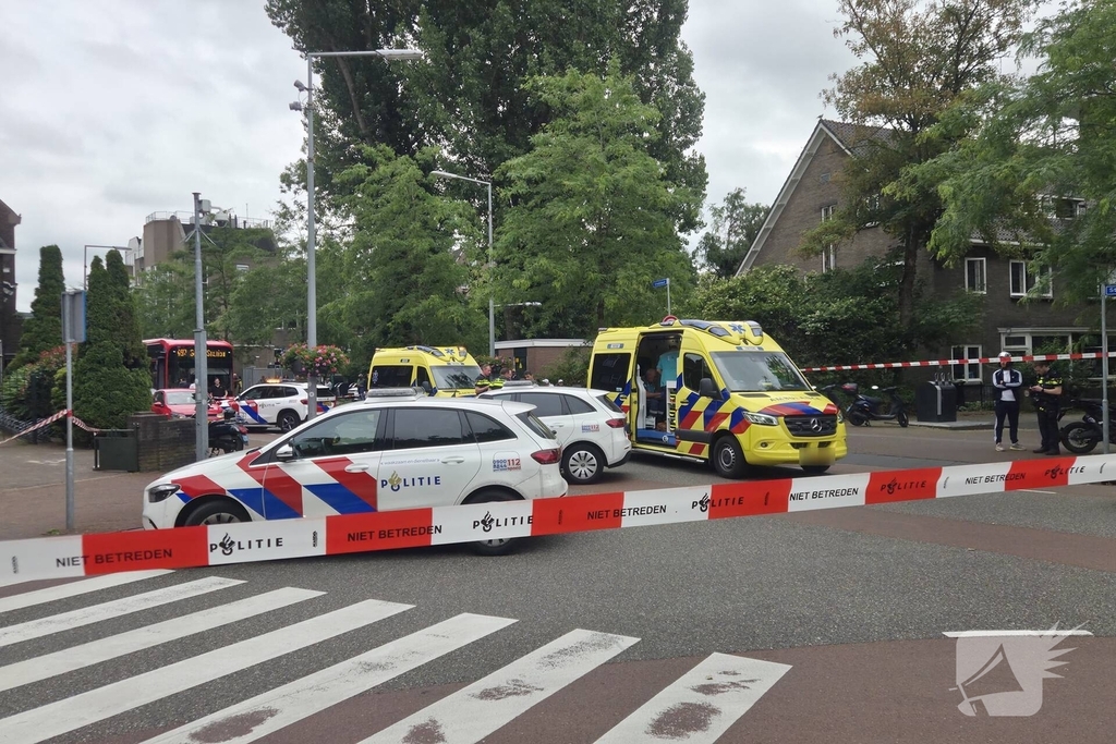 Flinke verkeershinder na ongeval tussen fietser en scooterrijder