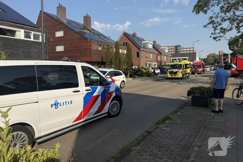 Vrouw raakt zwaargewond in rivier, hulpdiensten groots ingezet