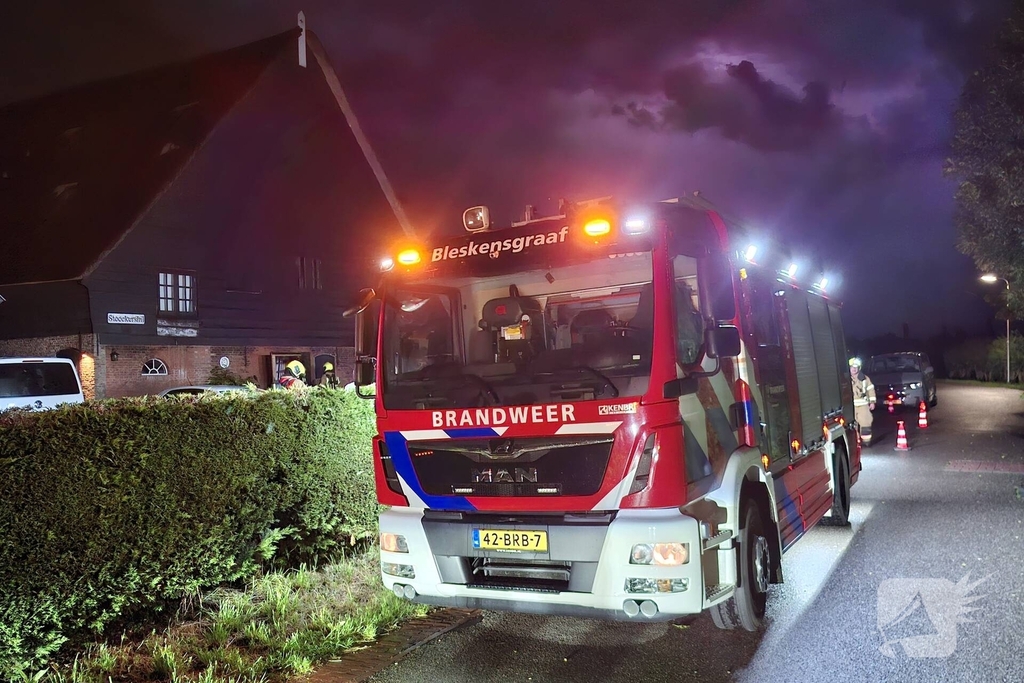 Blikseminslag zorgt voor woningbrand