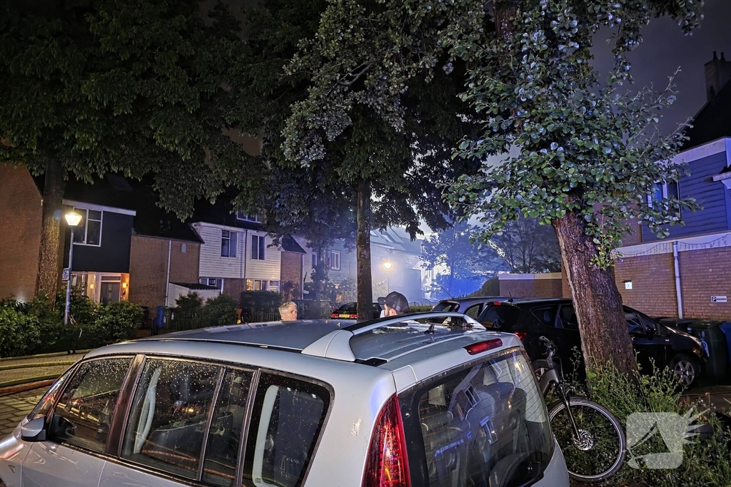 Grote brand in woningen na blikseminslag,
