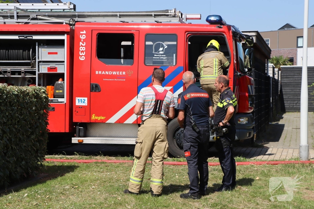 Bewoner nagekeken na uitslaande woningbrand