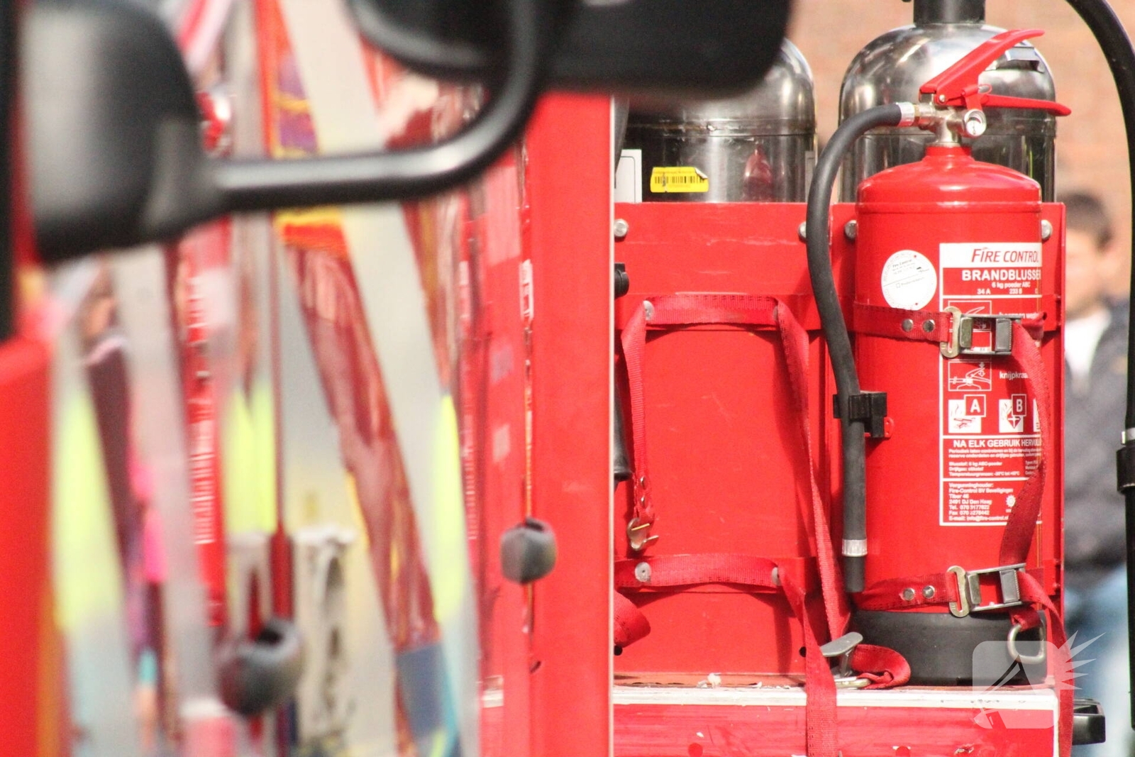 Brand in auto bij fastfoodrestaurant, De Dolfijn in Enkhuizen