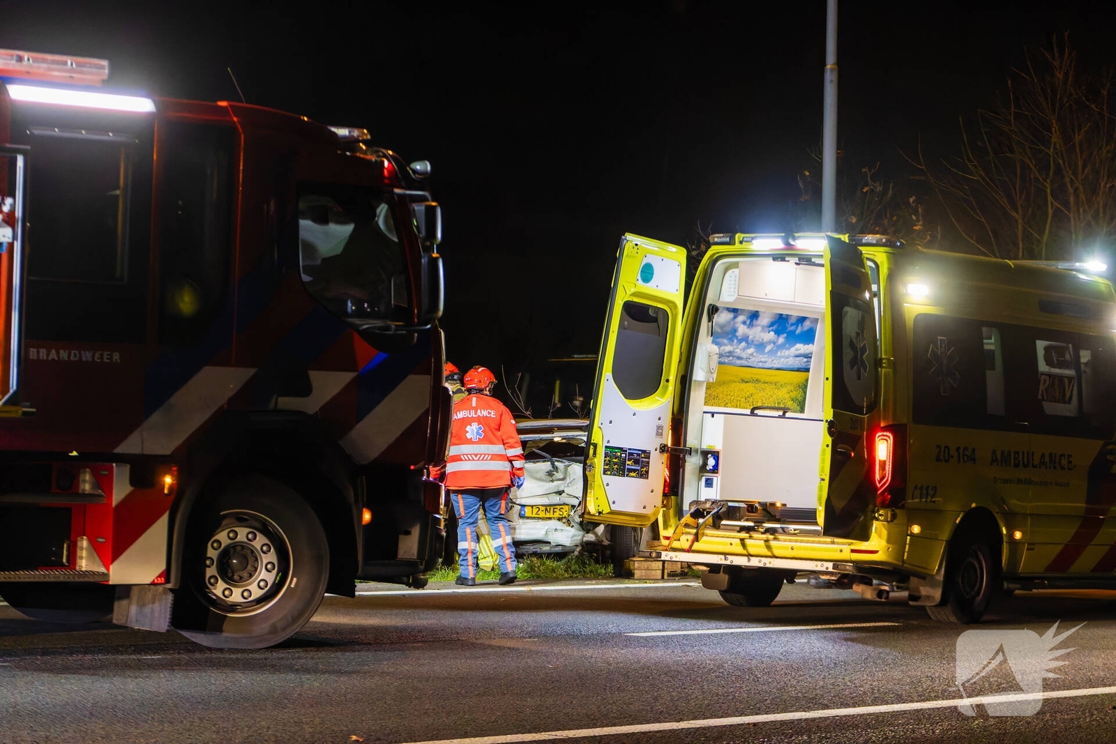 Ongeval met meerdere voertuigen leidt tot gewonde en afsluiting snelweg, Rijksweg A58 L 45,6 in Tilb